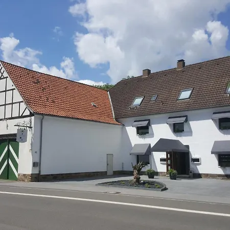 Hilleringmann Hotel *